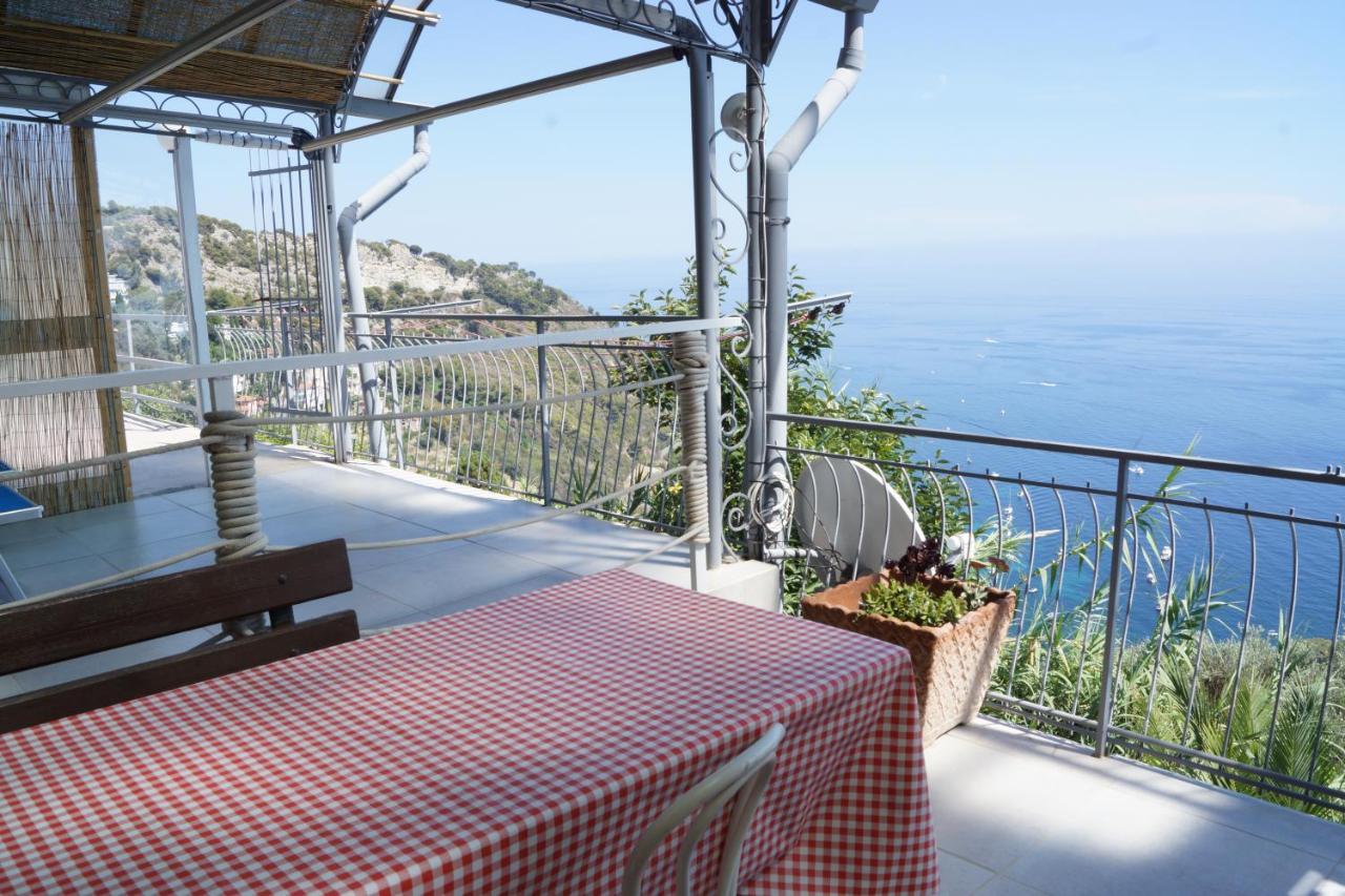 Total Sea View Grimaldi Daire Ventimiglia Dış mekan fotoğraf