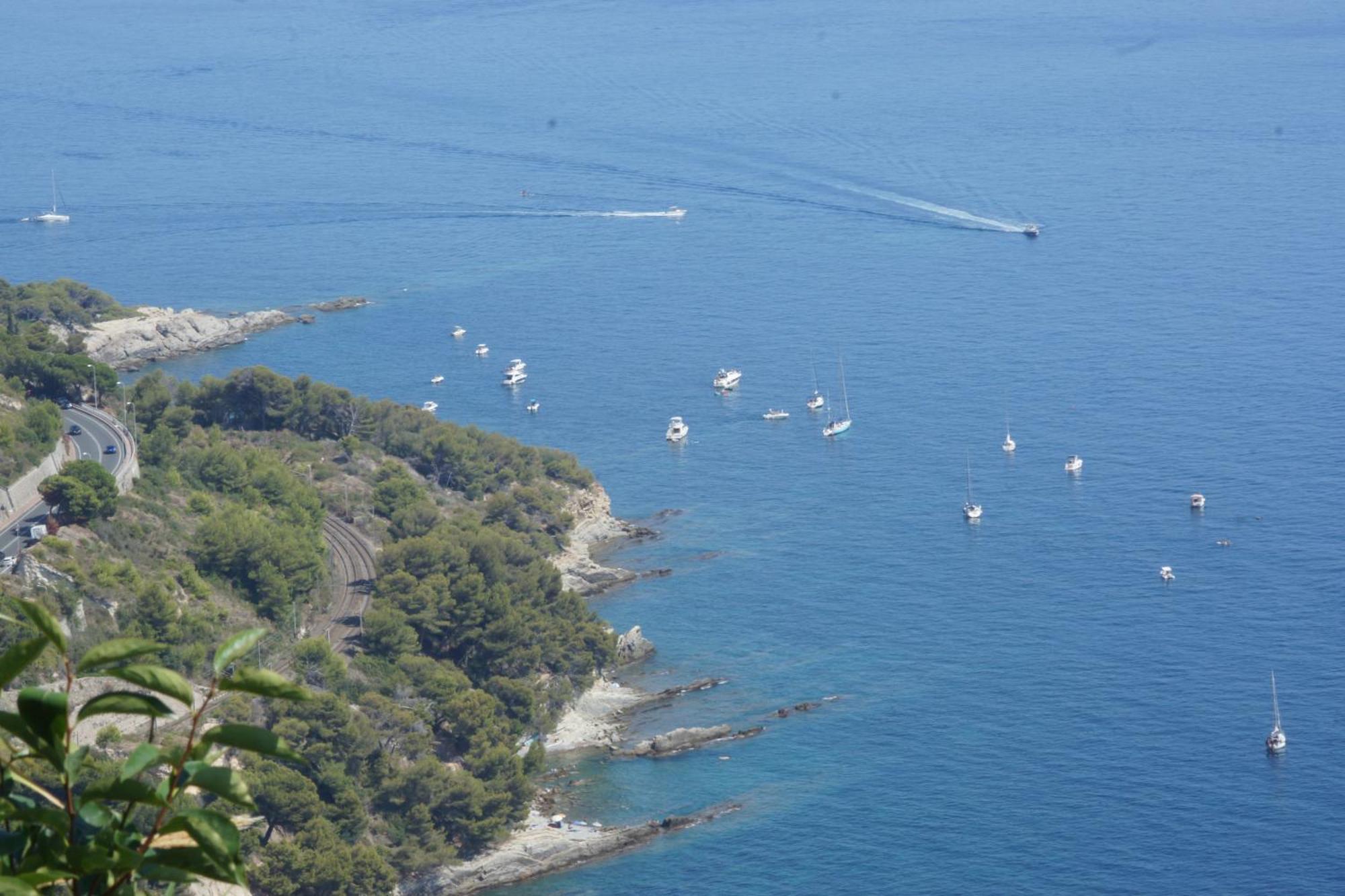 Total Sea View Grimaldi Daire Ventimiglia Dış mekan fotoğraf